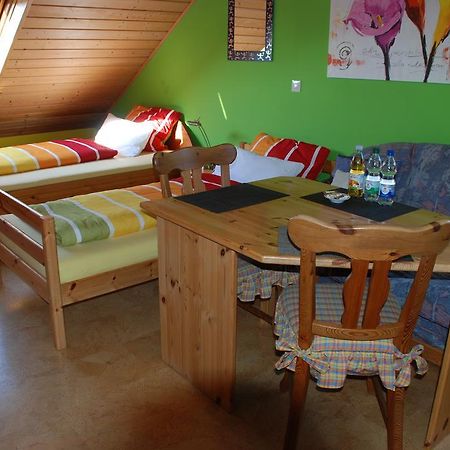 Gaestezimmer Anita Швабах Экстерьер фото